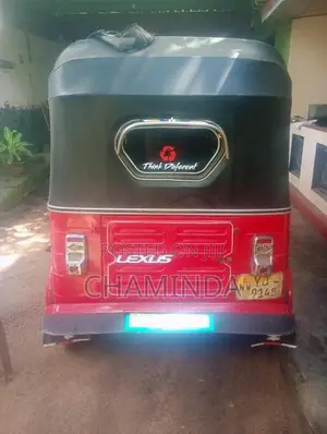 Bajaj 4 Stroke 2011 Three Wheel (Used)