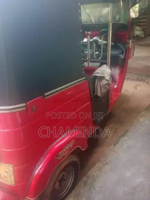 Bajaj 4 Stroke 2011 Three Wheel (Used)