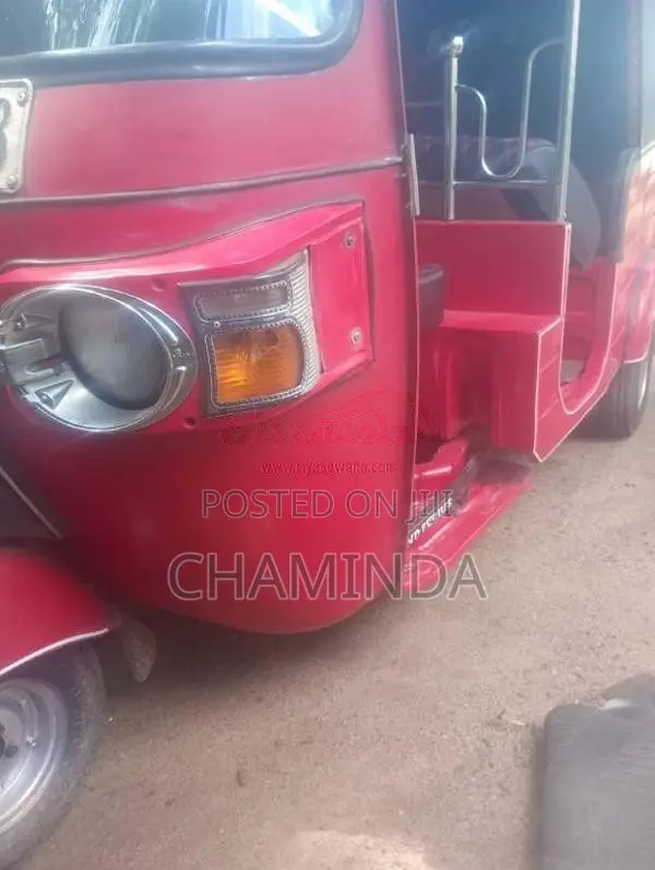 Bajaj 4 Stroke 2011 Three Wheel (Used)