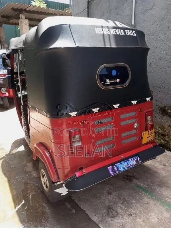 Bajaj RE 4 Stroke 2015 Three Wheel (Used)