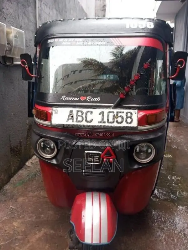 Bajaj RE 4 Stroke 2015 Three Wheel (Used)