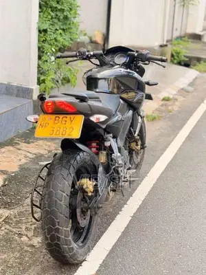 Bajaj Pulsar NS200 2018 Motorbike (Used)
