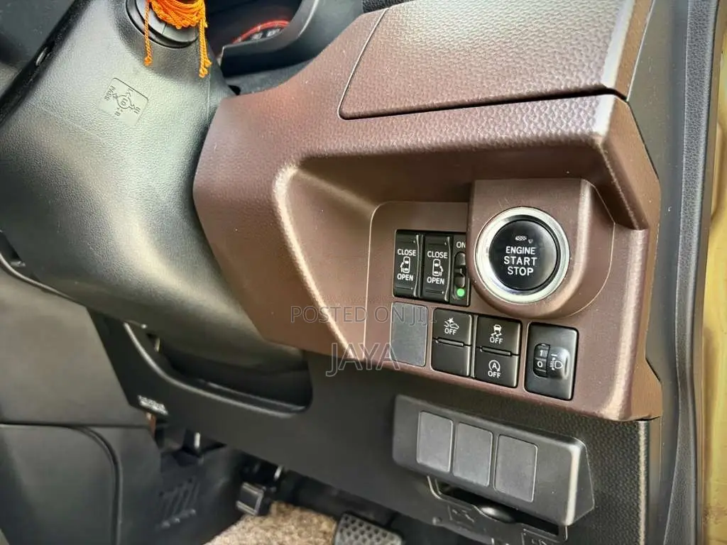 Toyota Tank Custom GS FULLYLOADED 2019 Van (Used)