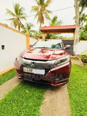 Honda Vezel 2015 SUV (Used)