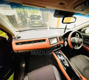 Honda Vezel 2015 SUV (Used)