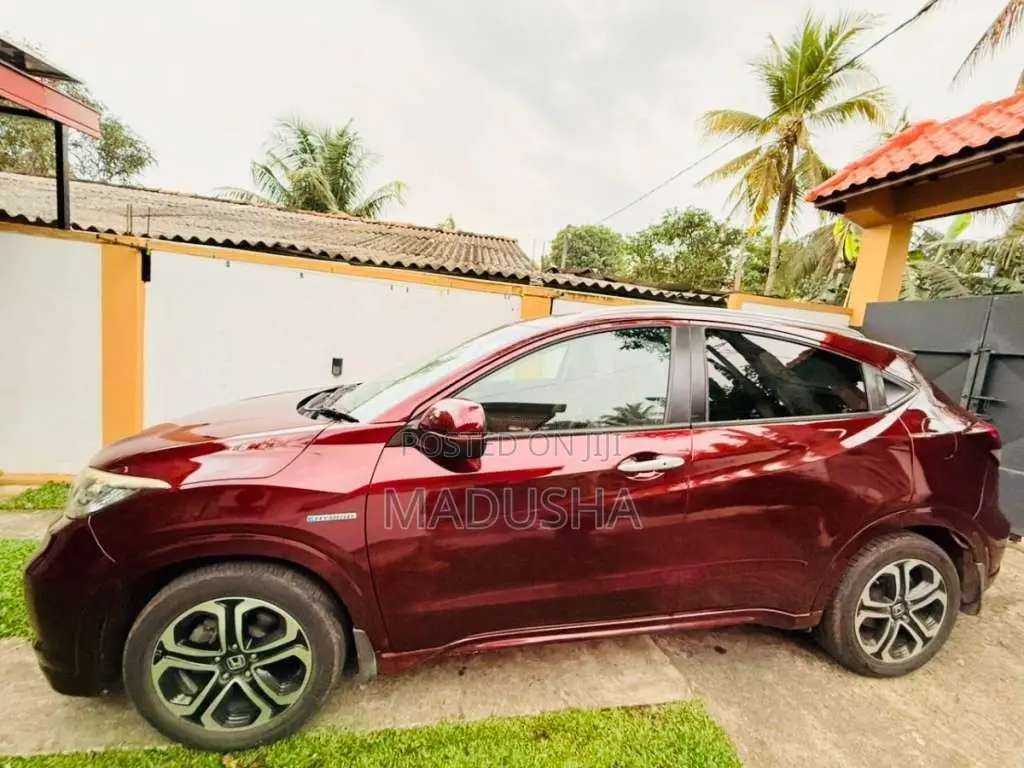 Honda Vezel 2015 SUV (Used)