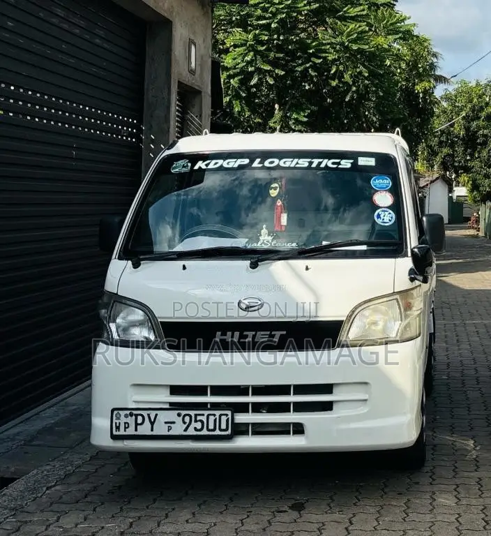 Daihatsu Hijet 2015 Lorry (Used)