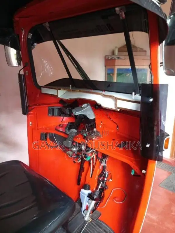 Bajaj 4 Stroke 2008 Three Wheel (Used)