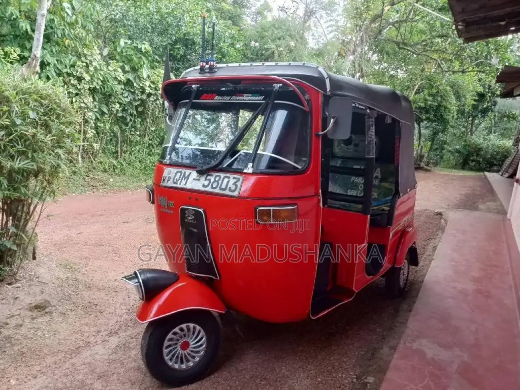 Bajaj 4 Stroke 2008 Three Wheel (Used)