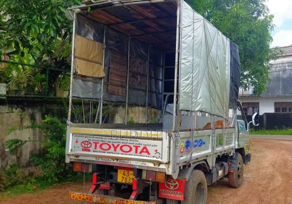 Toyota Dyna 1989 Lorry (Used)