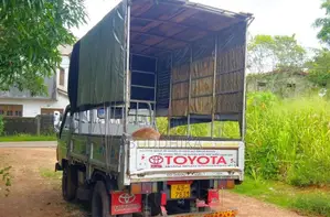 Toyota Dyna 1989 Lorry (Used)