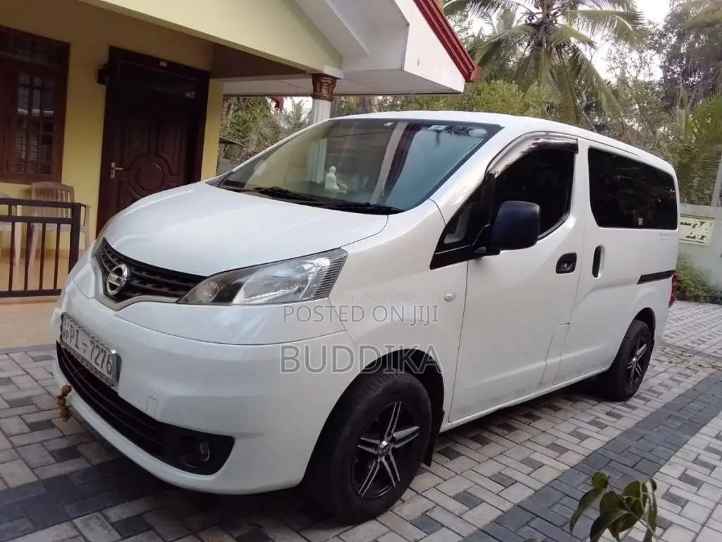 Nissan NV200 2015 Van (Used)