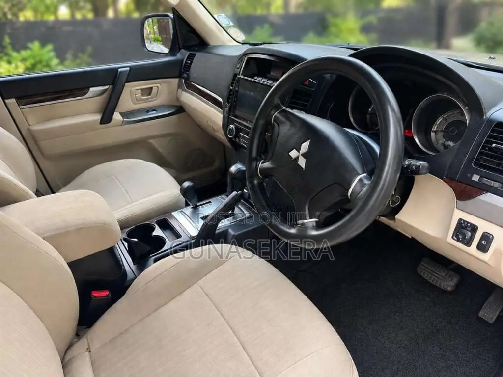 Mitsubishi Montero 2013 SUV (Used)
