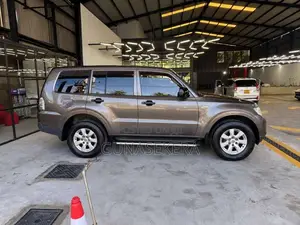 Mitsubishi Montero 2013 SUV (Used)