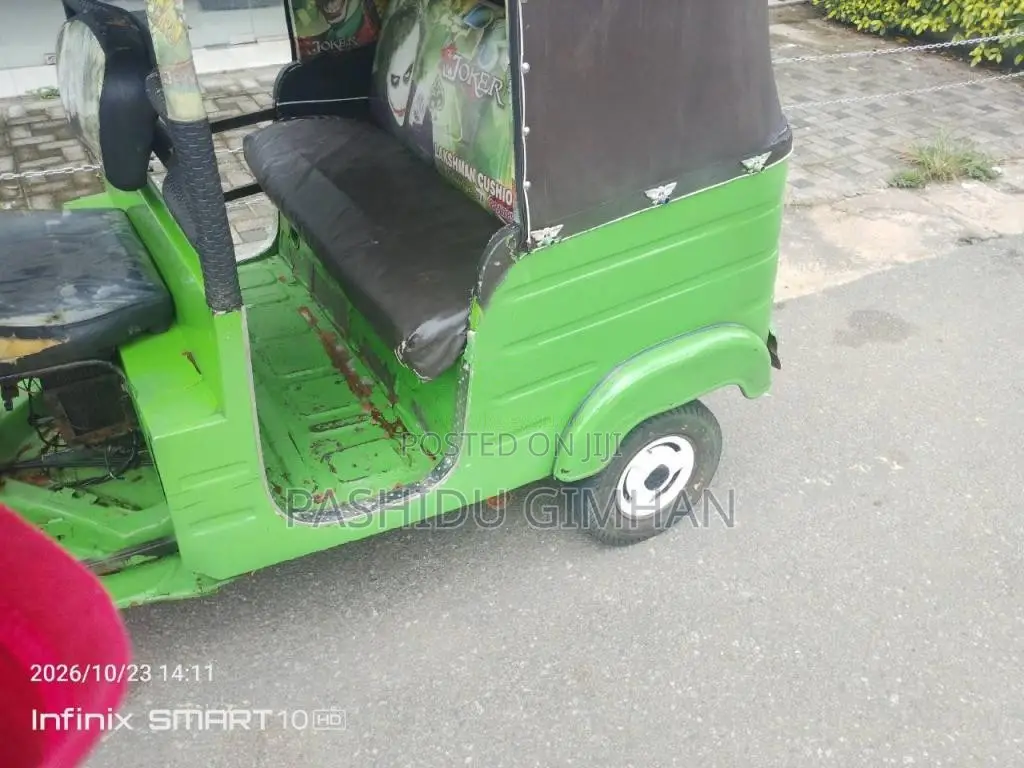 Bajaj 2 stroke 1998 Three Wheel (Used)
