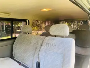 Toyota KDH 200 2006 Van (Used)