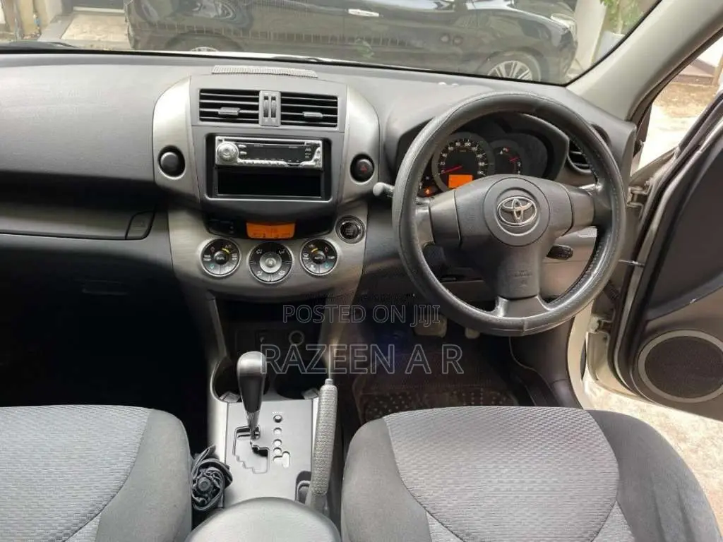 Toyota RAV4 2010 SUV (Used)
