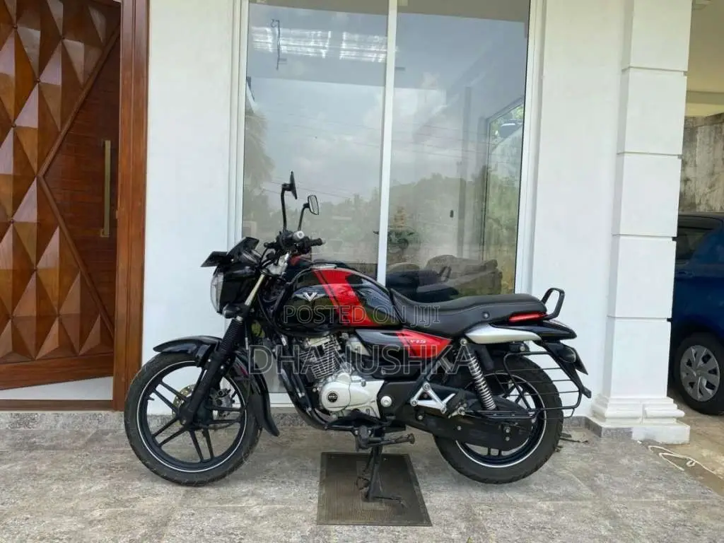 Bajaj V15 2016 Motorbike (Used)