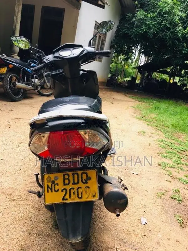 Honda Dio 2016 Motorbike (Used)