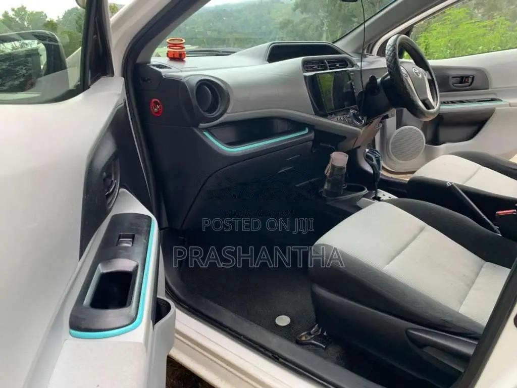 Toyota Aqua S Grade 2013 Car (Used)