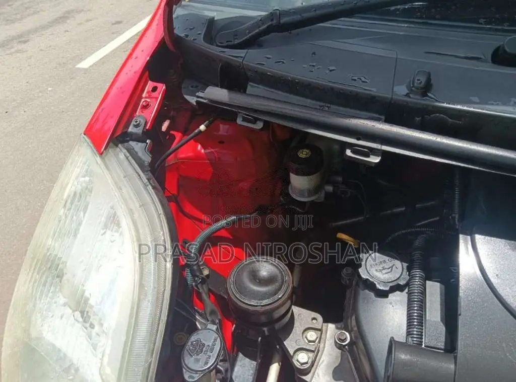 Toyota Vitz 2005 Car (Used)