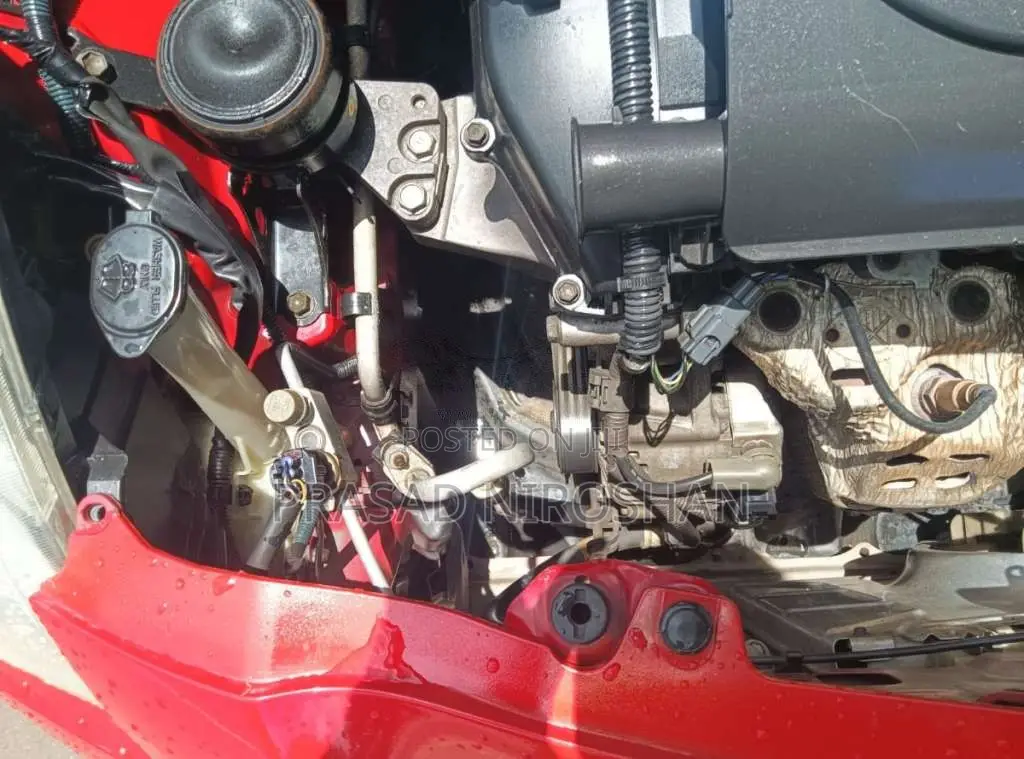 Toyota Vitz 2005 Car (Used)