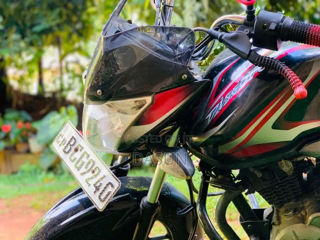 Bajaj Discover 2015 Motorbike (Used)