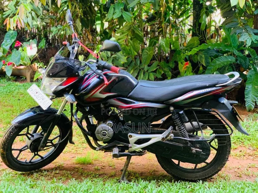 Bajaj Discover 2015 Motorbike (Used)