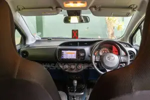Toyota Vitz 2017 Car (Used)
