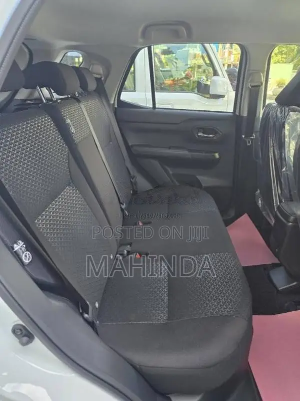 Toyota Raize 1 2L Hybrid With Parking 2026 SUV Brand New