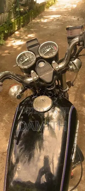 Sakai Gn125 2003 Motorbike (Used)