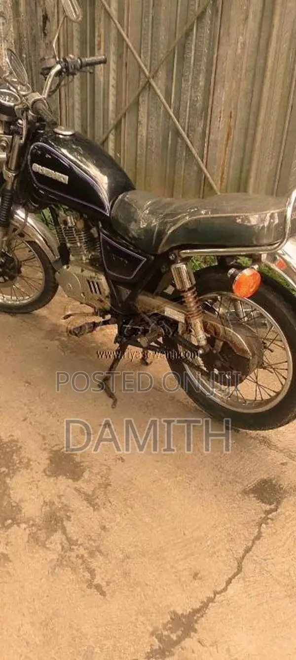 Sakai Gn125 2003 Motorbike (Used)