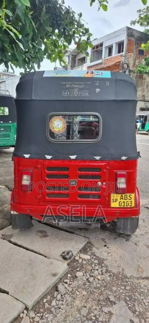 Bajaj RE 205 2018 Three Wheel (Used)