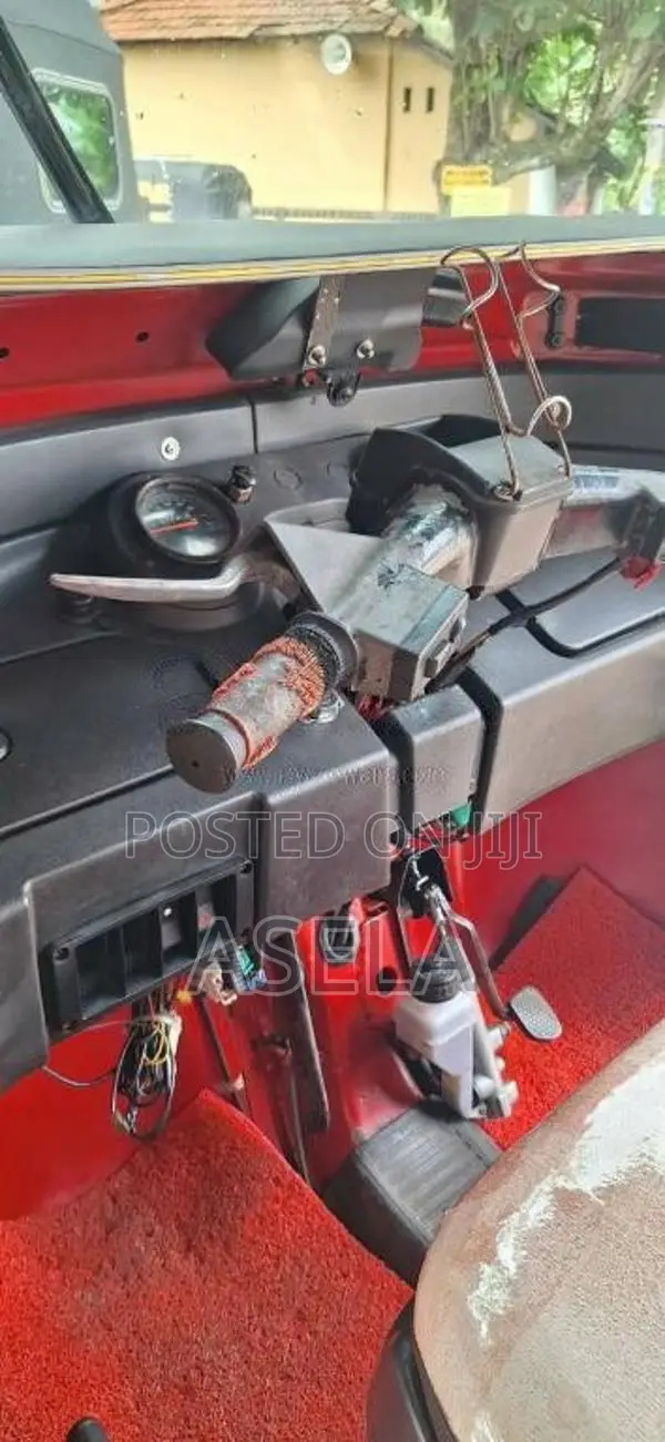 Bajaj RE 205 2018 Three Wheel (Used)