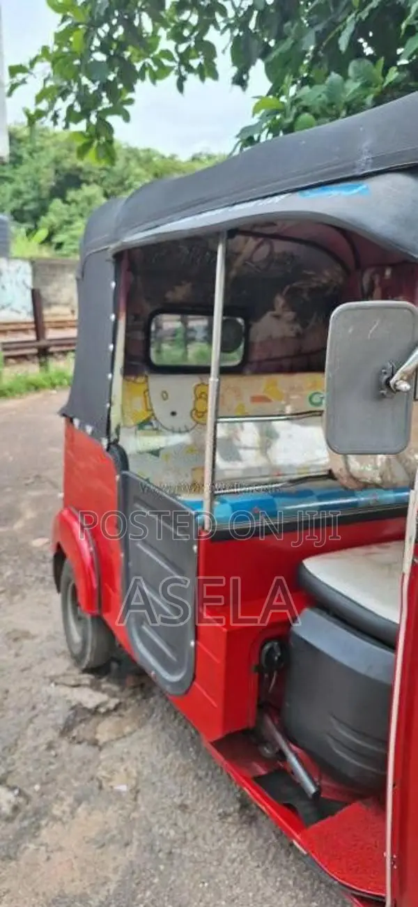 Bajaj RE 205 2018 Three Wheel (Used)