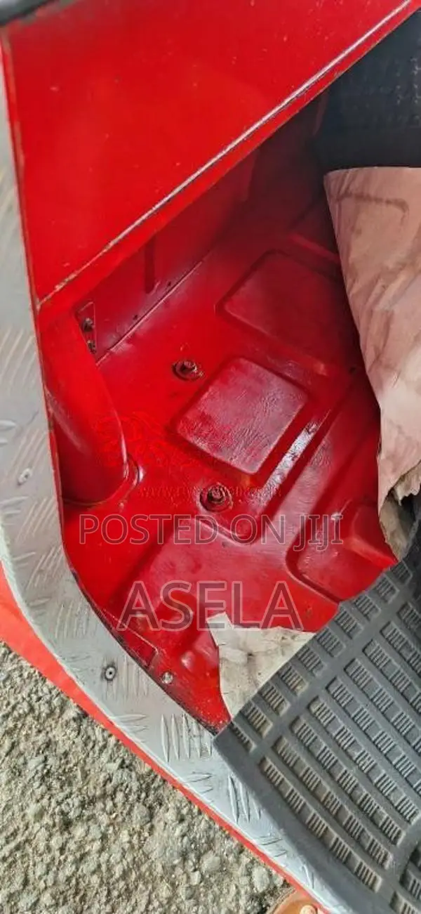 Bajaj RE 205 2018 Three Wheel (Used)