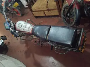 Bajaj Boxer 2001 Motorbike (Used)