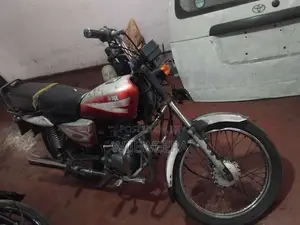 Bajaj Boxer 2001 Motorbike (Used)