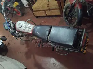 Bajaj Boxer 2001 Motorbike (Used)
