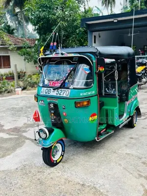 Bajaj RE 2 Stroke 2005 Three Wheel (Used)