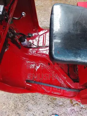 Bajaj 4 Stroke 2007 Three Wheel (Used)