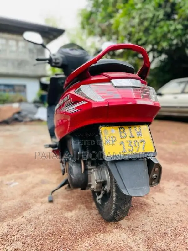 Hero Maestro Edge 2019 Motorbike (Used)
