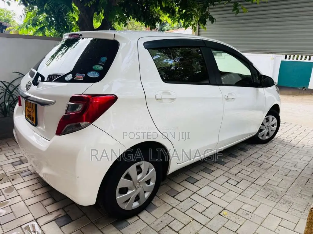 Toyota Vitz Safety Edition 2016 Car (Used)