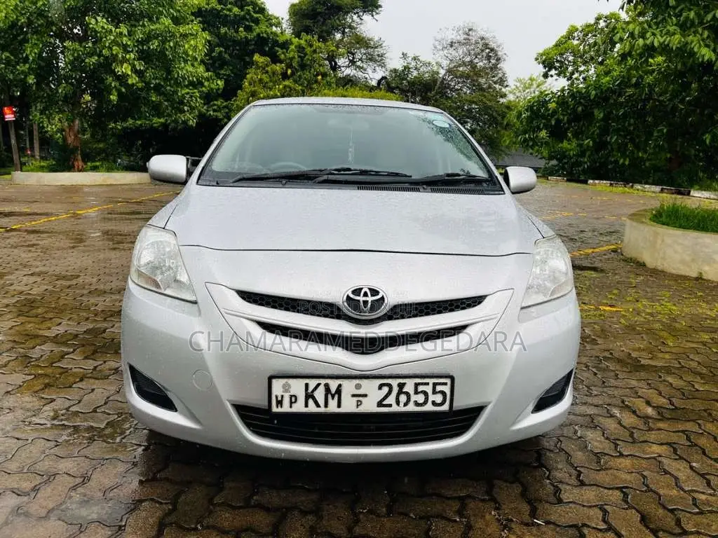 Toyota Belta 2010 Car (Used)
