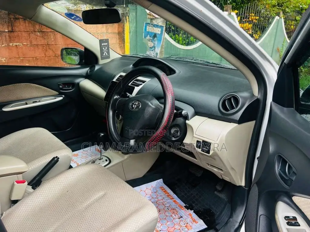 Toyota Belta 2010 Car (Used)