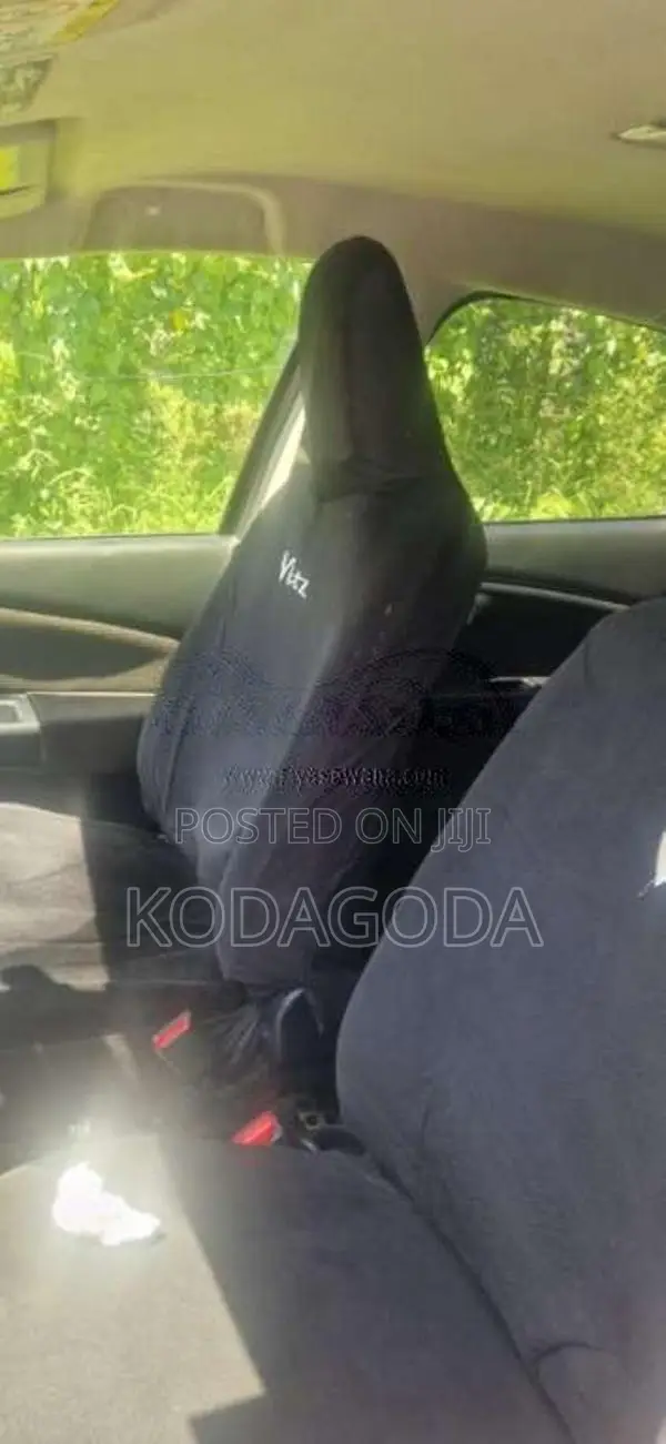 Toyota Vitz 2016 Car (Used)