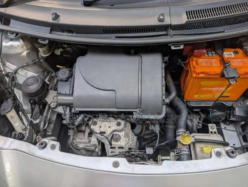 Toyota Vitz 2007 Car (Used)