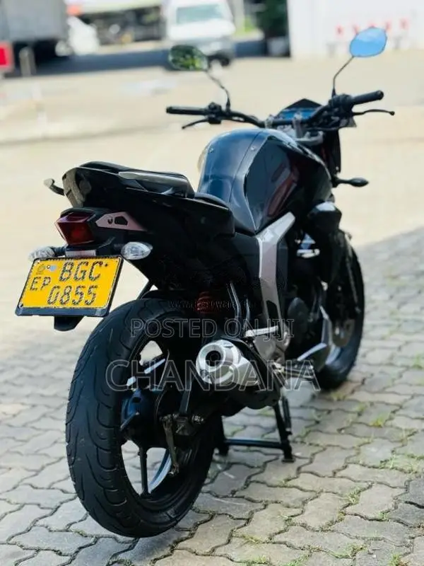 Yamaha Fz Version 2.0 2018 Motorbike (Used)
