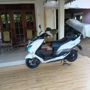 Suzuki Burgman 2019 Motorbike (Used)