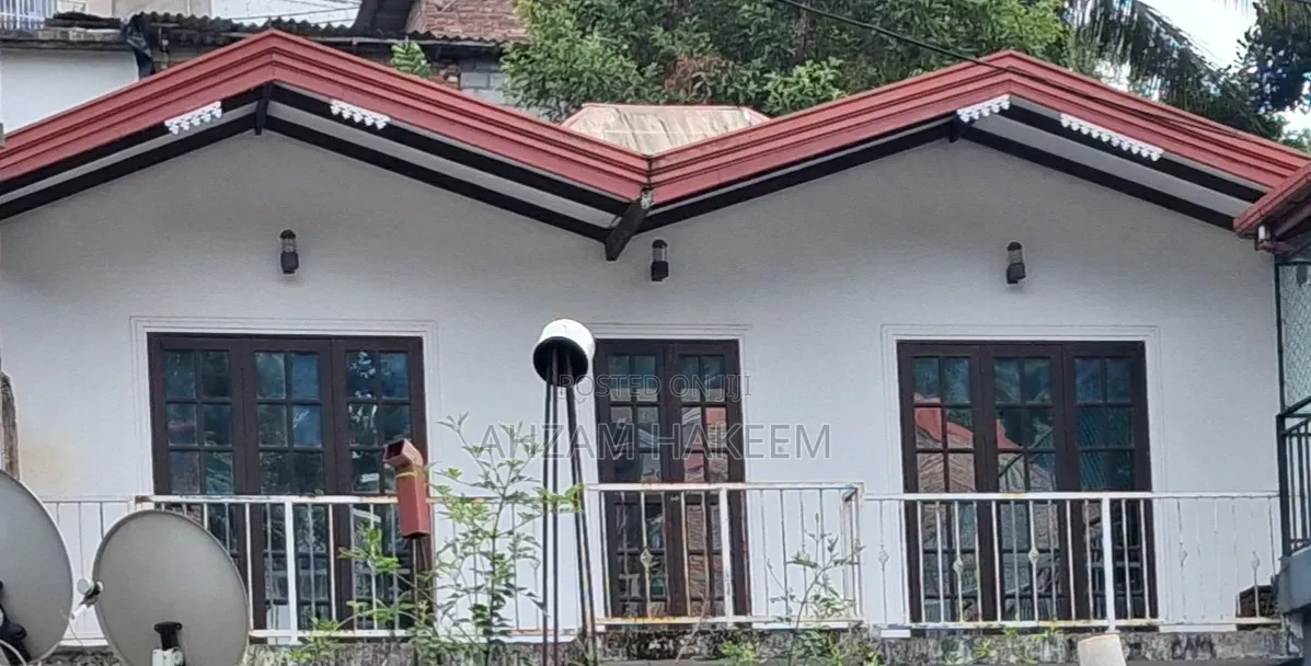 5bdrm House in Kandy City for sale